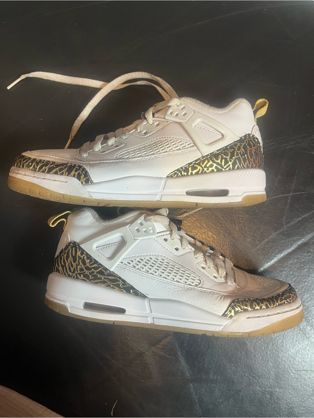 Boys 6.5Y Jordan Spizike Low "White/Metallic Gold" sneakers